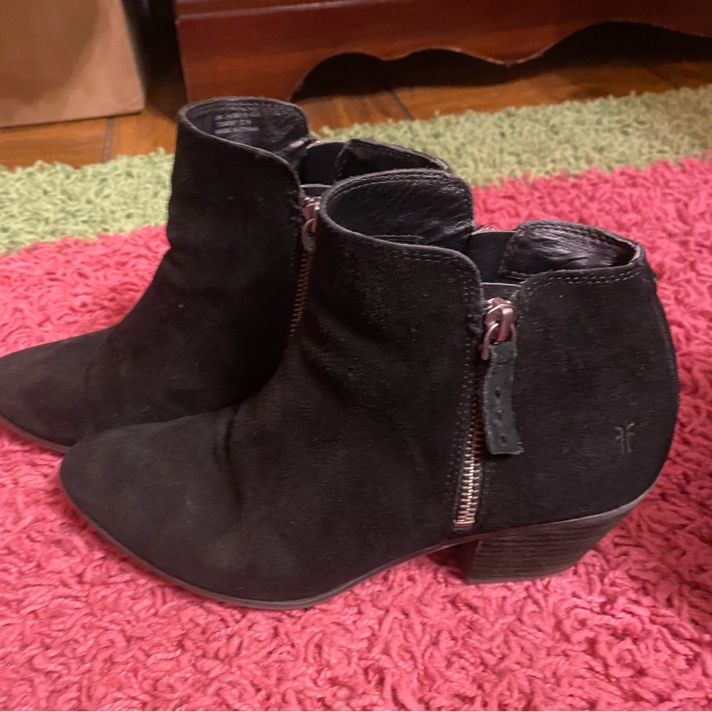 Frye Judy Double Zip Suede Ankle boots